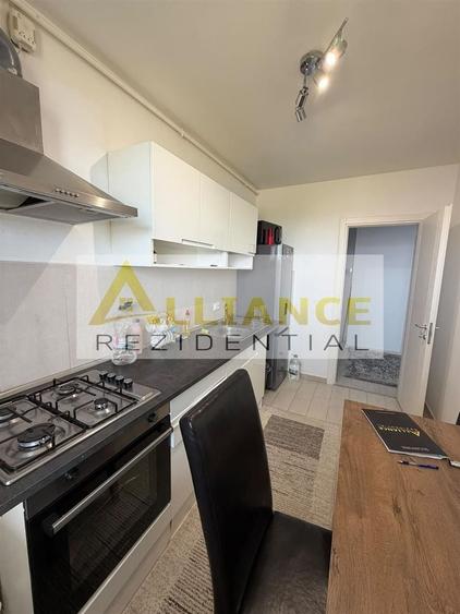 Apartament cu 2 camere decomandat, mobilat în Splaiul Unirii