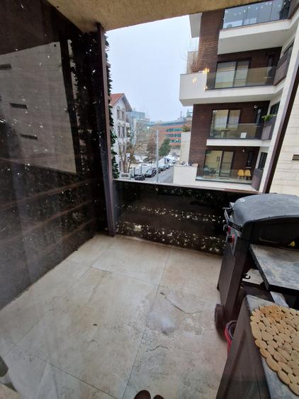 Apartament cu 3 camere decomandat, mobilat în Herăstrău