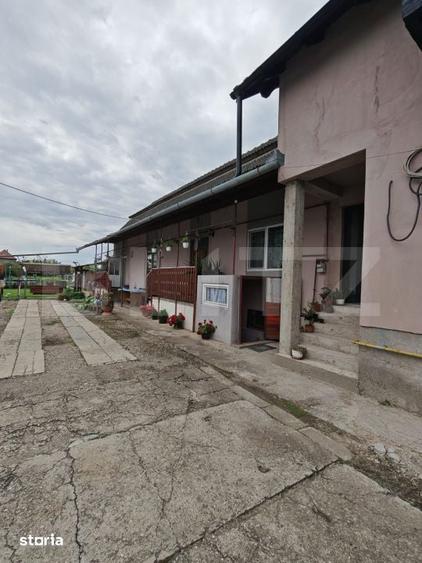 Casă cu 6 camere cu Teren 1400 Mp în Mihai Viteazu