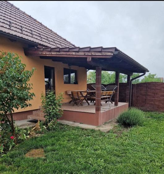 Casă cu 4 camere cu Teren 576 Mp în Șag