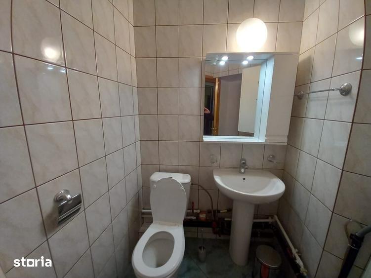 Apartament cu 3 camere în Tomis I