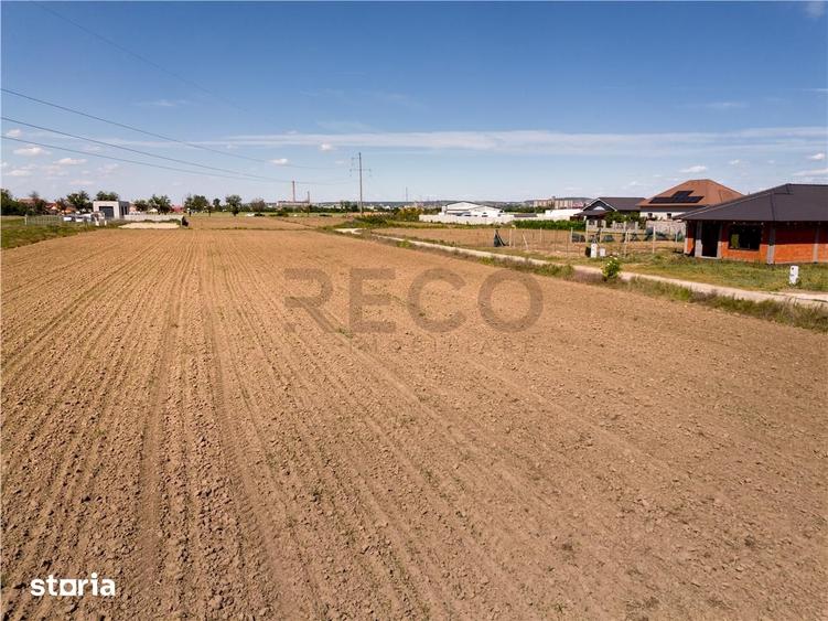 Teren de 860 mp, în Sântandrei