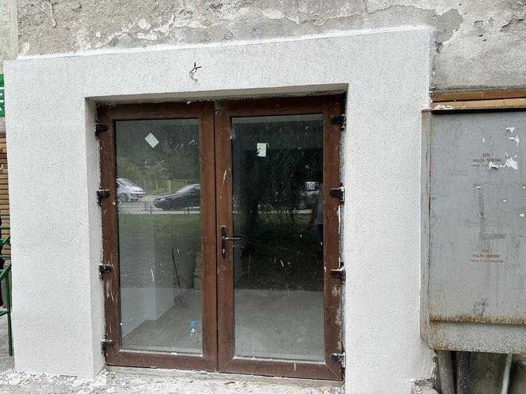 Spațiu comercial, de 60 mp, în Răcari