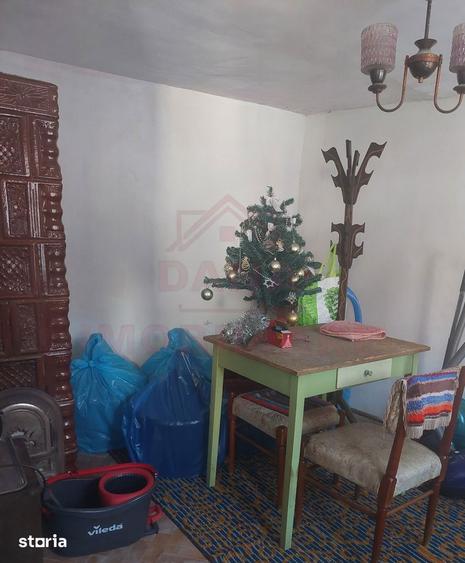 Casă cu 6 camere cu Teren 3340 Mp în Central