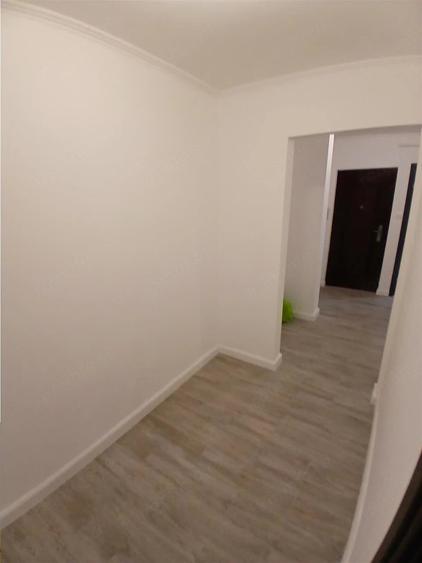 Apartament cu 3 camere decomandat în Lipovei