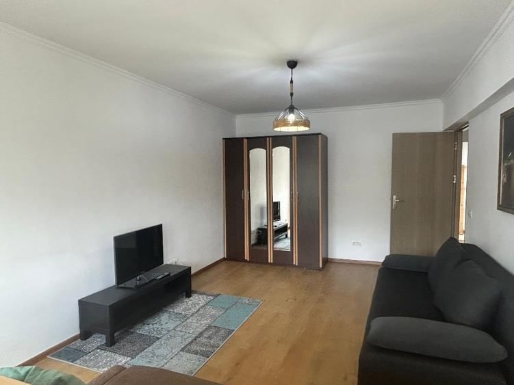 Proprietar Închiriez Ap 2 Cam Decomandat Tineretului - 2