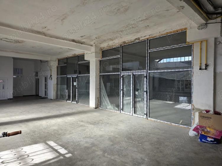 Spațiu comercial, de 160 mp, în Traian