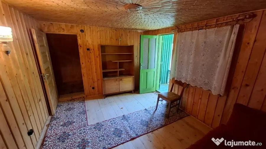 Apartament cu 4 camere în Lepșa