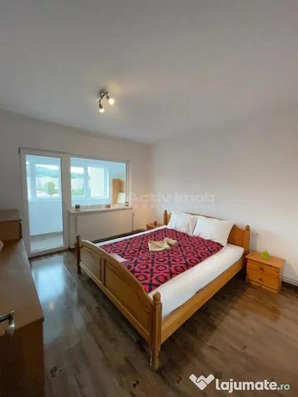 Apartament cu 3 camere decomandat în Micro II
