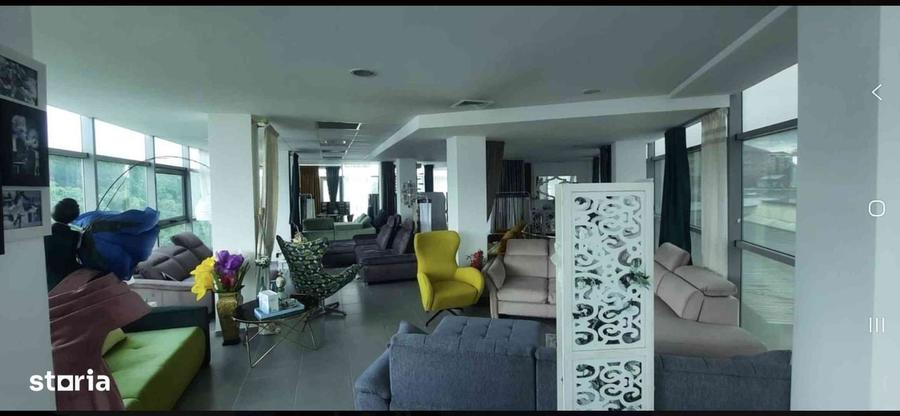 Spațiu comercial, de 500 mp, în Ultracentral