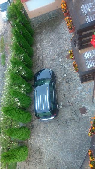 Casă cu 15 camere cu Teren 500 Mp în Platoul Izvor