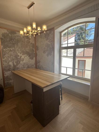 Casă cu 3 camere în Central