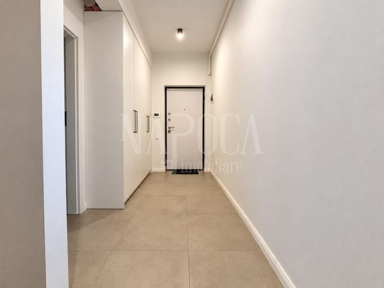 Apartament cu 3 camere semidecomandat în Mărăști
