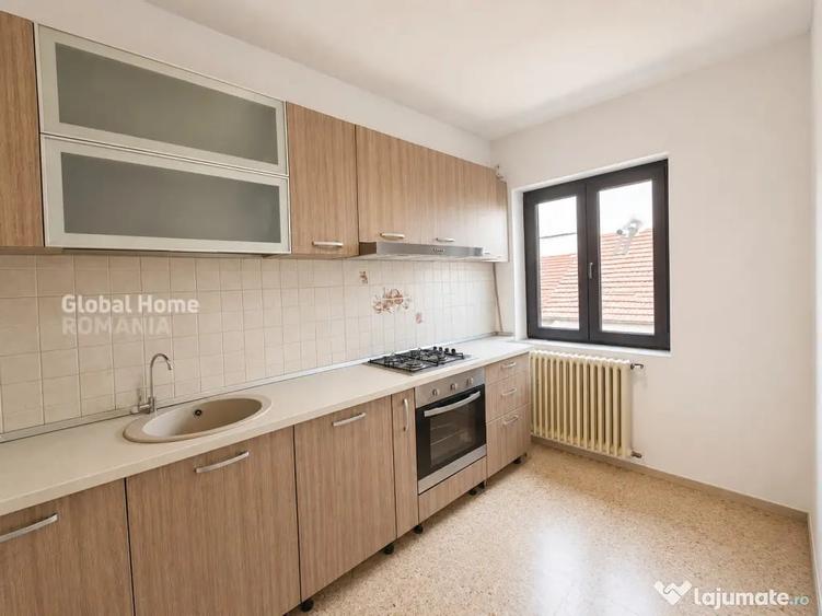 Apartament cu 3 camere decomandat în Cotroceni