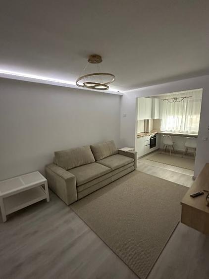 Apartament cu 2 camere decomandat, mobilat în Theodor Pallady