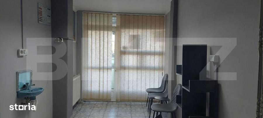Spațiu comercial, de 28.5 mp, în Micro 14