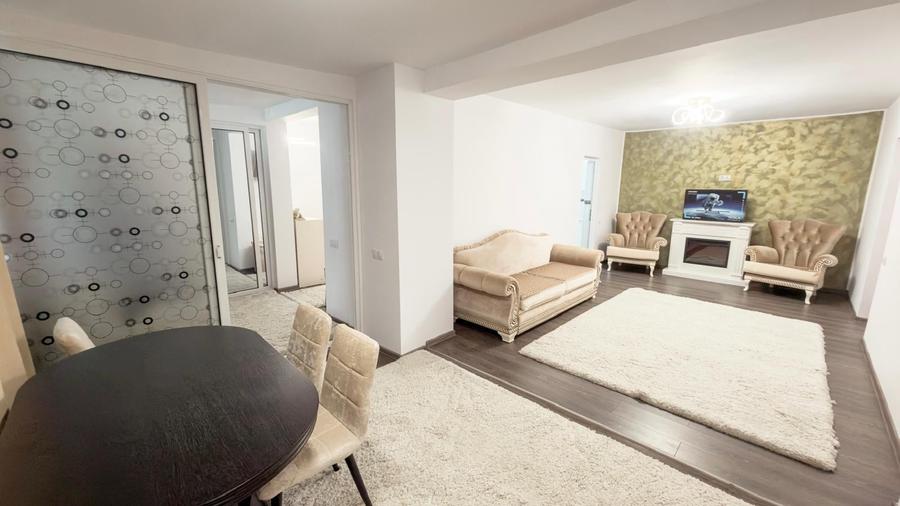 Apartament cu 70 camere semidecomandat în Țiglina 3