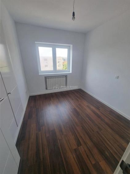 Apartament 5 camere cu scara interioara tip penthouse -doua etaje - 3