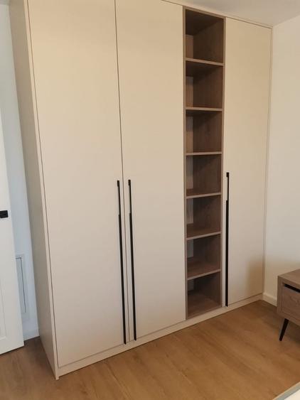 Inchiriez Apartament - 3