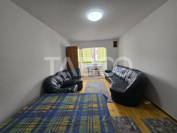 Apartament cu 2 camere decomandat, mobilat în Vasile Aaron