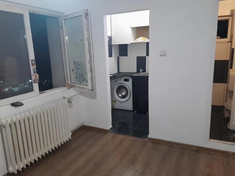 Garsonieră decomandată în Central