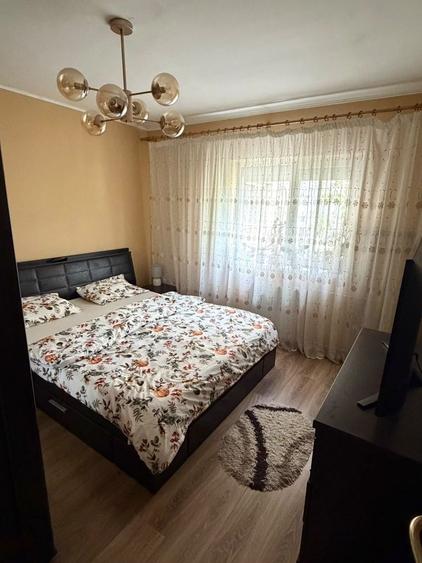 Apartament cu 3 camere decomandat în Iosia