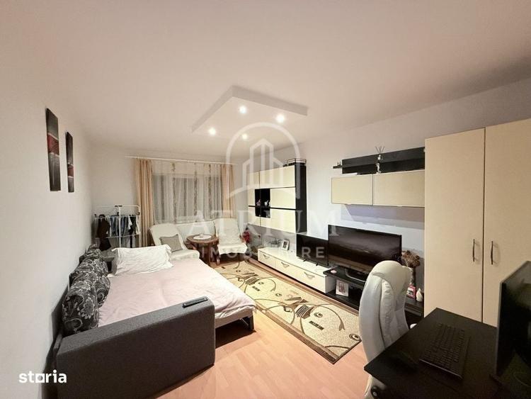 Apartament cu 3 camere în Baciu