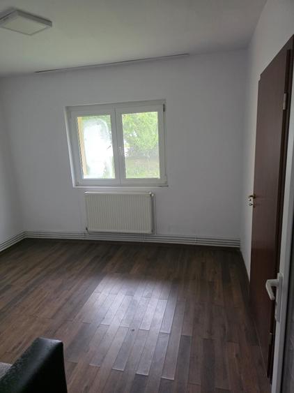 Apartament cu 2 camere decomandat în Mătăsari