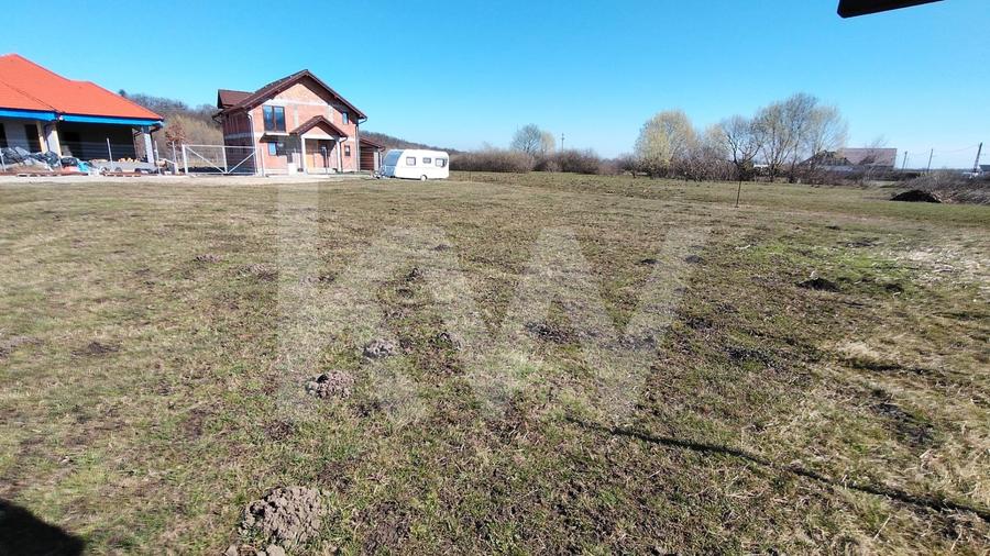 Teren Construcții intravilan de 712 mp, în Periferie