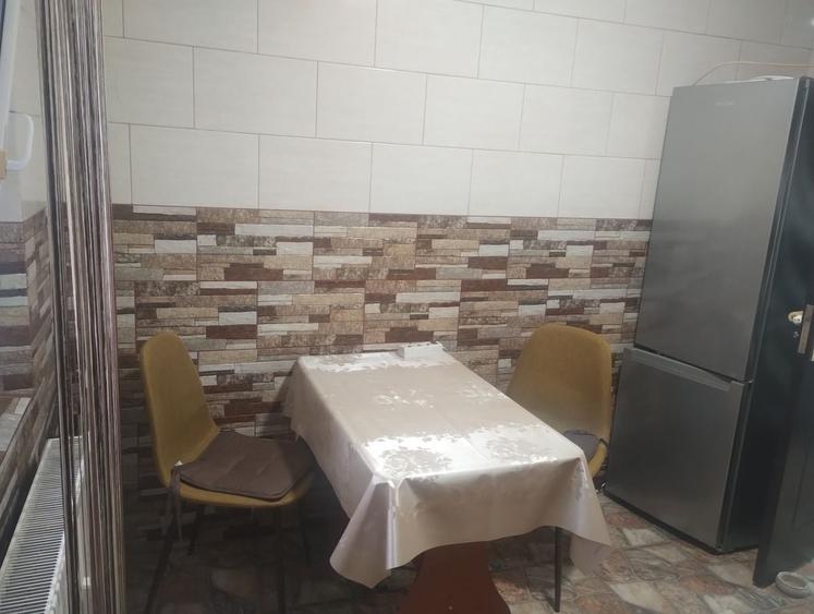 Apartament cu 2 camere decomandat în Rahova