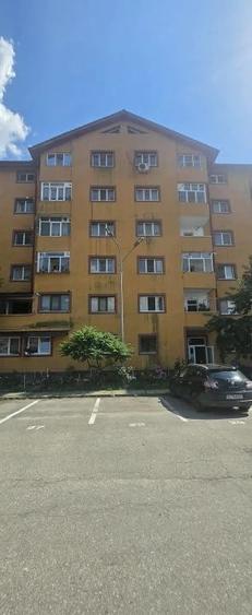 De vanzare apartament 2 camere decomandat | Zona 8 Mai - 4