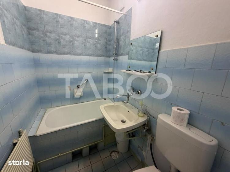 Apartament cu 2 camere semidecomandat în Central