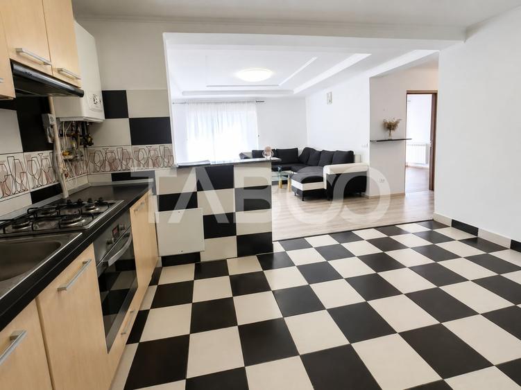 Apartament cu 3 camere decomandat, mobilat în Cisnădie