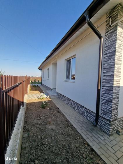 Casă cu 4 camere cu Teren 330 Mp în Ciorogârla