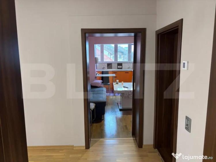 Apartament cu 3 camere decomandat în Lunei