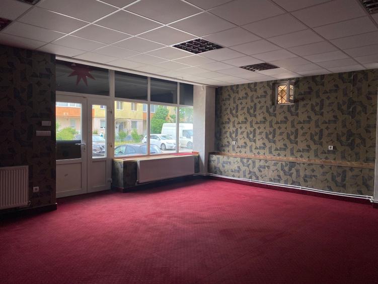 Spațiu comercial, 70 mp în Central