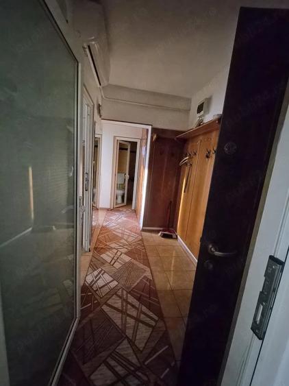 Apartament cu 2 camere decomandat în Mazepa 1