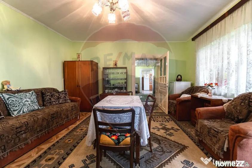 Casă cu 4 camere cu Teren 1068 Mp în Perșani