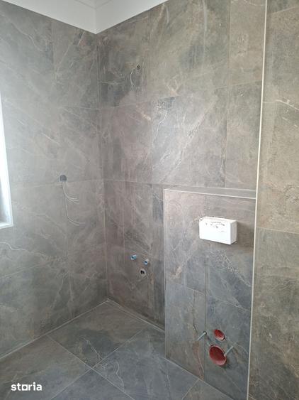 Casă cu 4 camere cu Teren 400 Mp în Pielești