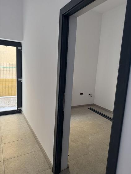 Spațiu comercial, de 380 mp, în Central