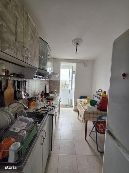 Apartament cu 3 camere în Drumul Taberei