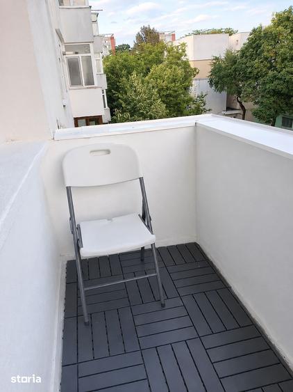 Apartament cu 2 camere semidecomandat, mobilat în Podu Roș