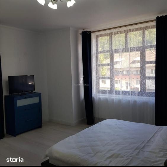 Casă cu Teren 900 Mp în Central