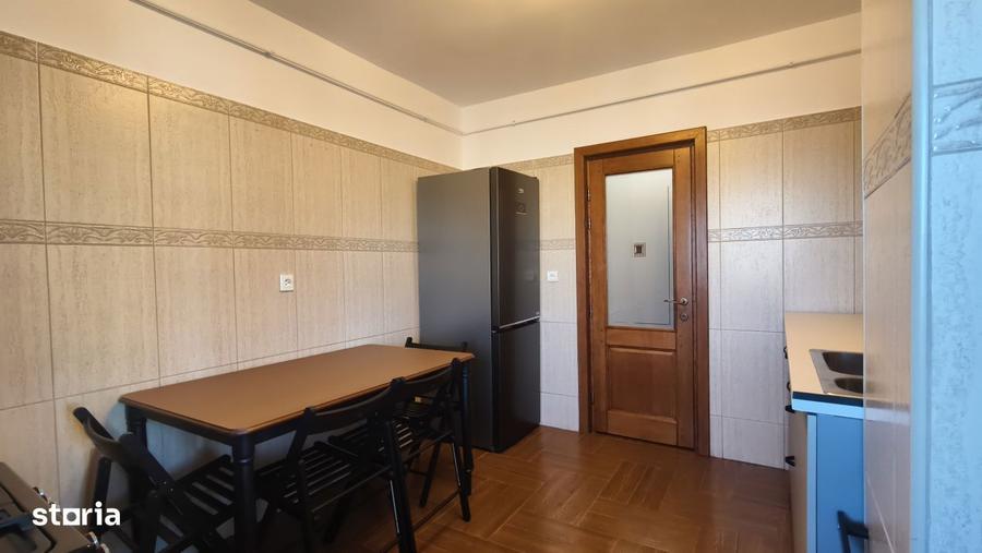 Apartament cu 2 camere decomandat în Republicii