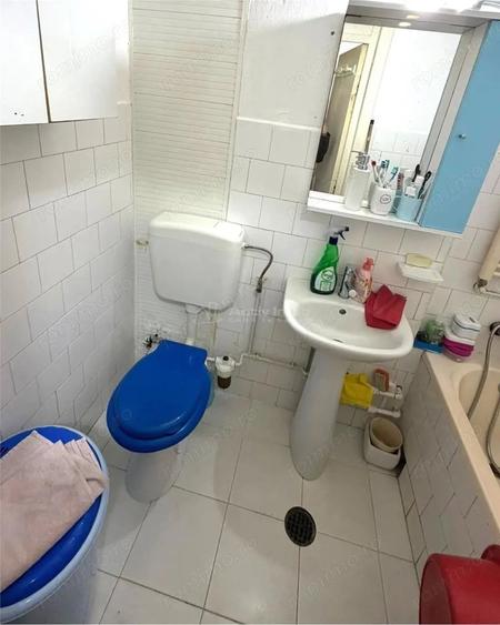 Apartament cu 2 camere nedecomandat în Decebal