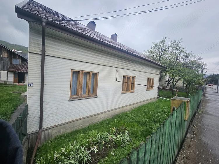 Casă cu Teren 352 Mp în Central