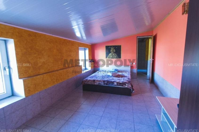 Spațiu comercial, de 550 mp, în Săcădate