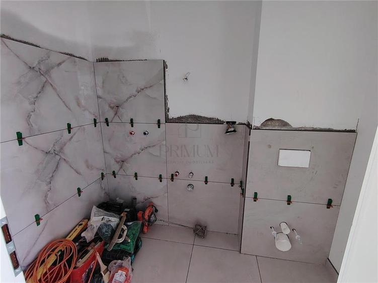Duplex cu 4 camere cu Canalizare în Moșnița Veche