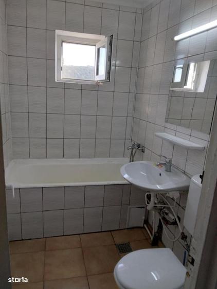Apartament cu 3 camere în Alexandru cel Bun