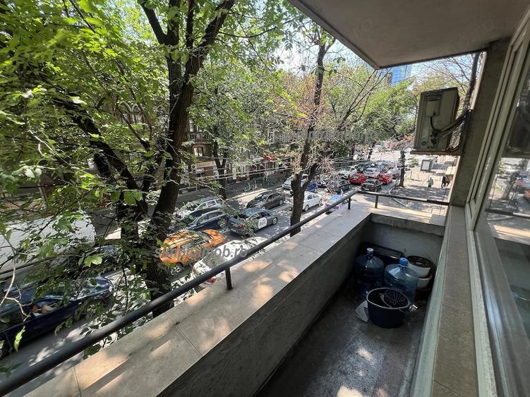 Apartament cu 2 camere semidecomandat în Armeneasca